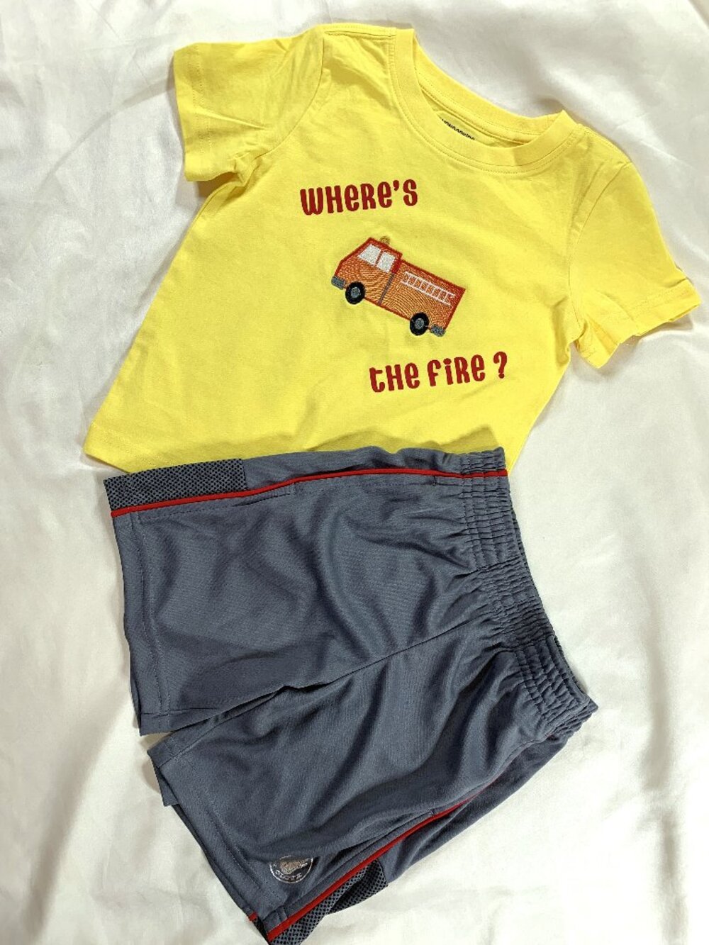Boys Limited Edition Where's The Fire Short Set Size 3T